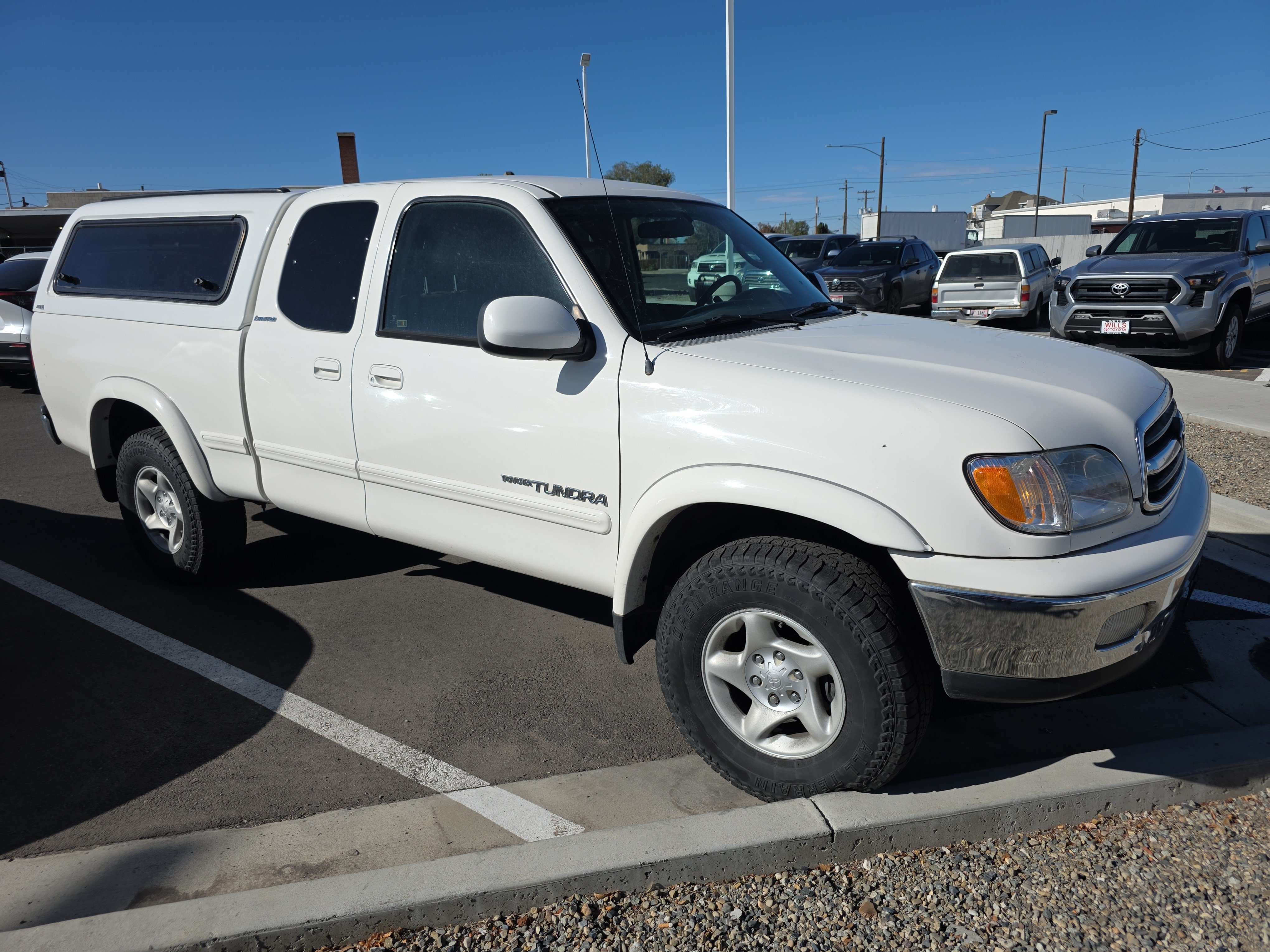 Used 2001 Toyota Tundra Limited AWD/4WD image 1