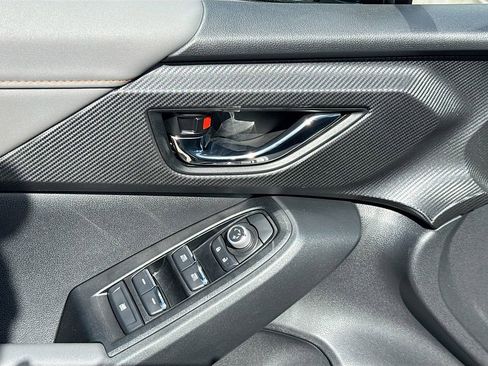 Certified 2025 Subaru Crosstrek 2.5i Limited w/ Crosstrek Mirror Package image 24
