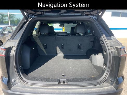 Used 2025 Chevrolet Equinox RS w/ Safety and Technology Package FWD image 9