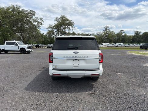 Used 2023 Ford Expedition Platinum AWD/4WD image 5