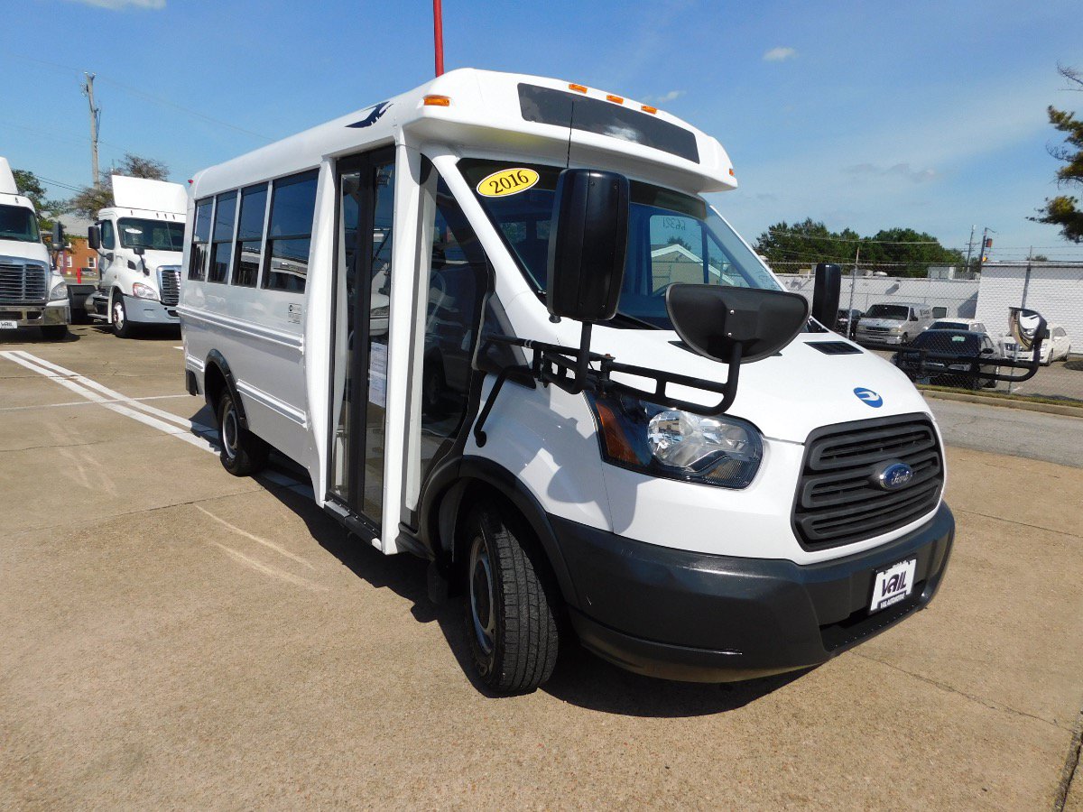 Used 2016 Ford Transit 250 138 RWD image 1