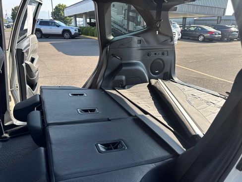 Used 2022 Subaru Forester Wilderness AWD/4WD image 16