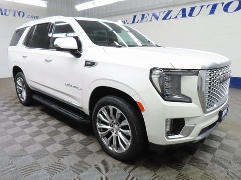 Used 2023 GMC Yukon Denali image 3