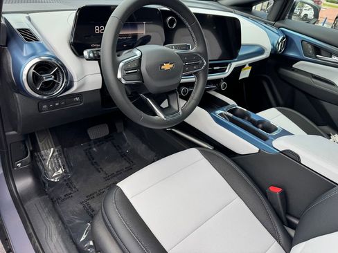 New 2026 Chevrolet Equinox EV LT FWD image 13
