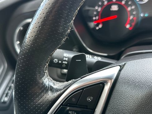 Used 2016 Chevrolet Camaro LT RWD image 36