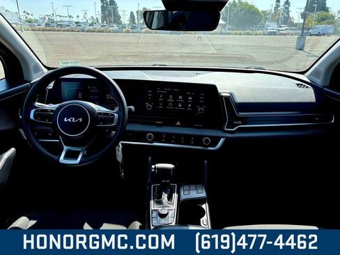 Used 2024 Kia Sportage LX image 25