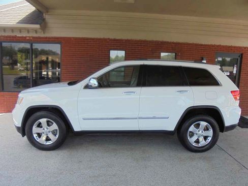 Used 2013 Jeep Grand Cherokee Limited w/ Trailer Tow Group RWD image 1