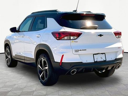 Used 2021 Chevrolet TrailBlazer RS w/ Sun and Liftgate Package AWD/4WD image 4