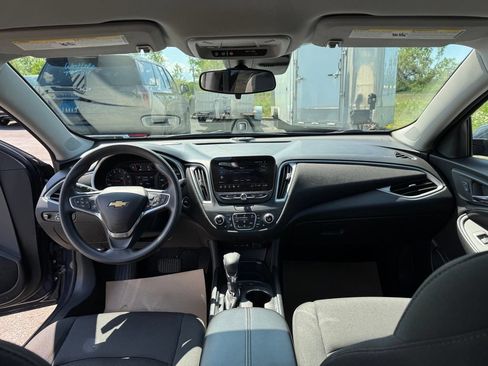 Used 2025 Chevrolet Malibu LT FWD image 20