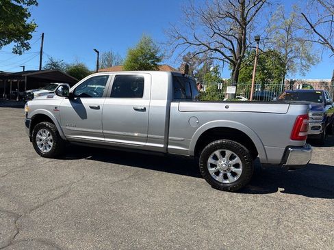Used 2019 RAM 2500 Limited AWD/4WD image 12