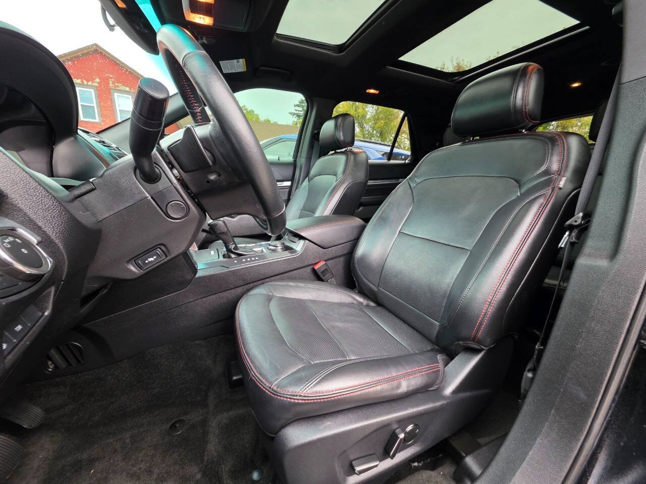 Used 2017 Ford Explorer Sport w/ Equipment Group 401A AWD/4WD image 8
