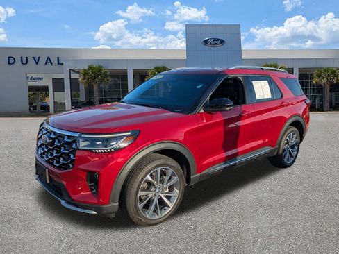 Used 2025 Ford Explorer Platinum w/ Ultimate Package image 8