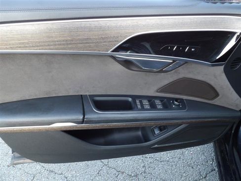 Used 2019 Audi A8 L 3.0T w/ Luxury Package image 11