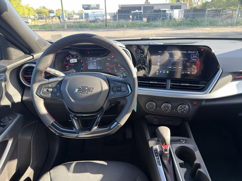 New 2026 Chevrolet Trax RS FWD image 17