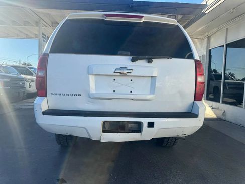 Used 2008 Chevrolet Suburban 2500 w/ Skid Plate Package image 5