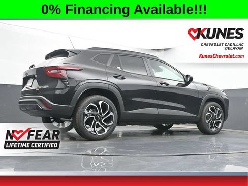 New 2026 Chevrolet Trax RS w/ Sunroof Package FWD image 38