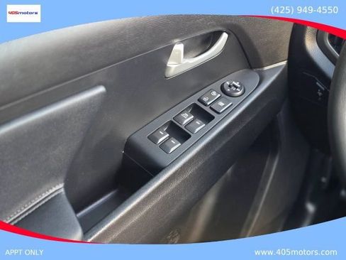 Used 2014 Kia Sportage LX FWD image 20