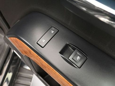 Used 2018 Chevrolet Silverado 1500 High Country AWD/4WD image 48