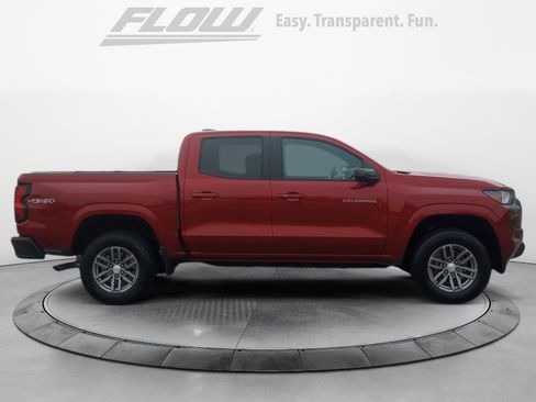 Used 2023 Chevrolet Colorado LT w/ LT Convenience Package image 10
