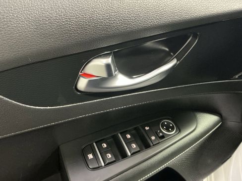 Used 2023 Kia Forte GT-Line w/ GT-Line Premium Package image 16