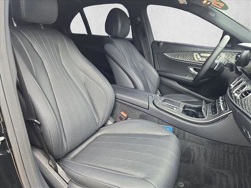 Certified 2021 Mercedes-Benz E 350 4MATIC Sedan image 21