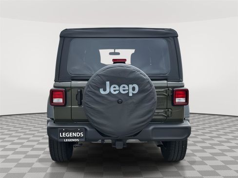 Used 2021 Jeep Wrangler Unlimited Sport AWD/4WD image 4