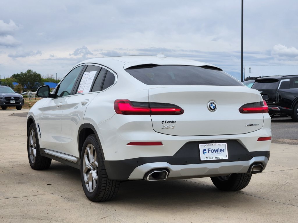 Used 2024 BMW X4 xDrive30i w/ Parking Assistance Package AWD/4WD image 7