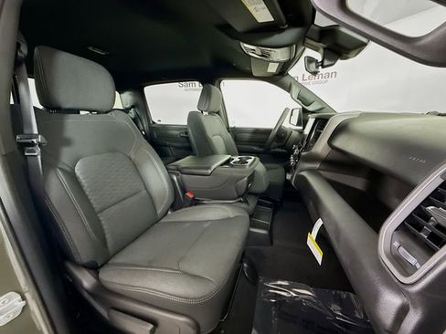 New 2026 RAM 1500 4x4 Crew Cab image 25