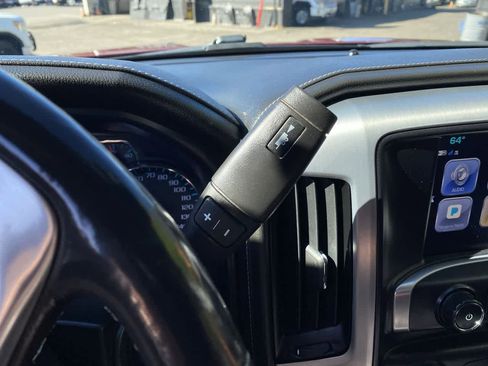 Used 2018 GMC Sierra 1500 SLT AWD/4WD image 26