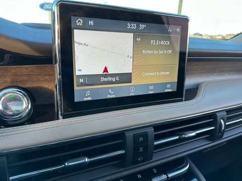 Used 2021 Lincoln Corsair Reserve image 6