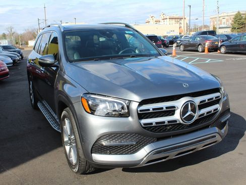 Used 2021 Mercedes-Benz GLS 450 4MATIC image 4