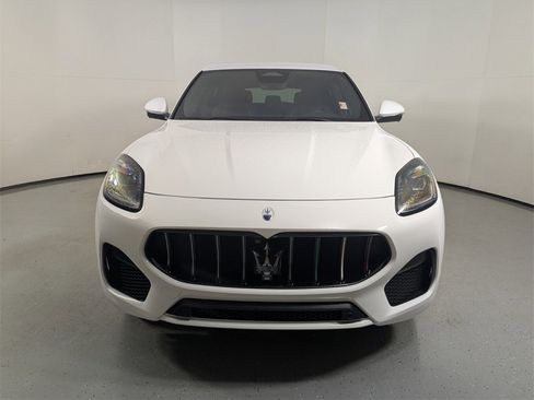 Used 2023 Maserati Grecale GT image 2