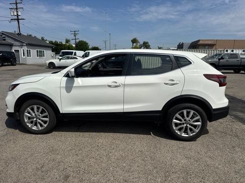 Used 2022 Nissan Rogue Sport S FWD image 8