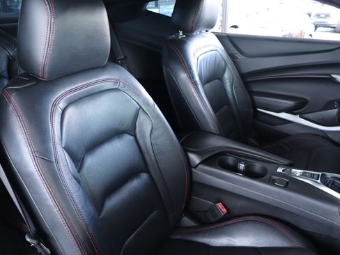 Used 2018 Chevrolet Camaro LT w/ RS Package image 38