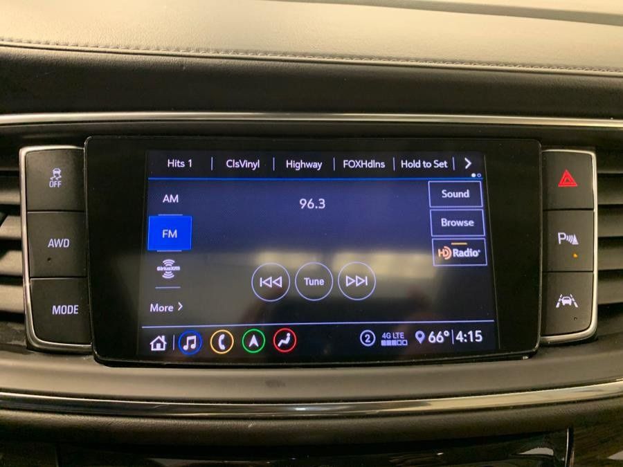 Used 2020 Buick Enclave Premium w/ Sun and Sites Package AWD/4WD image 40