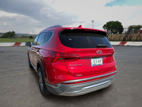 Used 2021 Hyundai Santa Fe SEL w/ Convenience Package FWD image 4