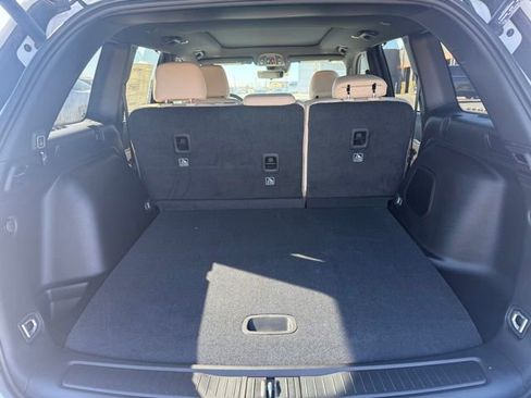 New 2025 Jeep Grand Cherokee Limited w/ Luxury Tech Group II image 9