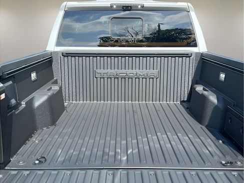 Certified 2025 Toyota Tacoma Limited image 17