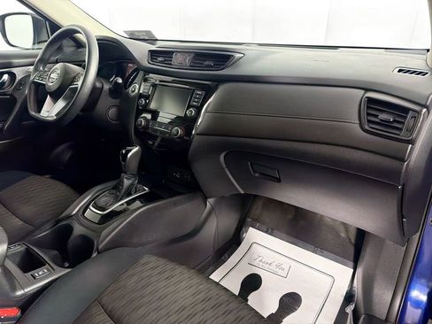 Used 2018 Nissan Rogue SV AWD/4WD image 28