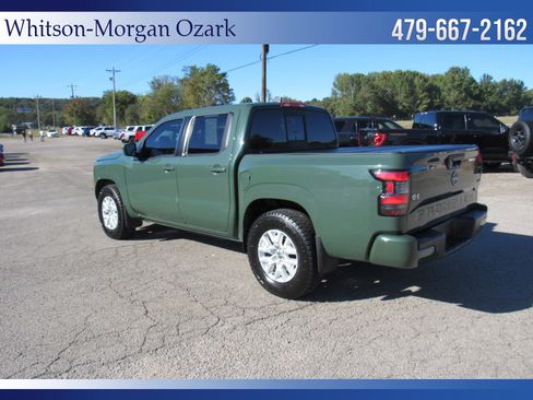 Used 2022 Nissan Frontier SV image 8