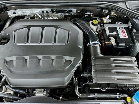 Used 2024 Volkswagen GTI SE w/ SE Leather Seats Package image 31