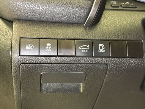 Used 2023 Toyota Camry SE FWD image 21