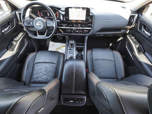 Used 2023 Nissan Pathfinder Platinum AWD/4WD image 36
