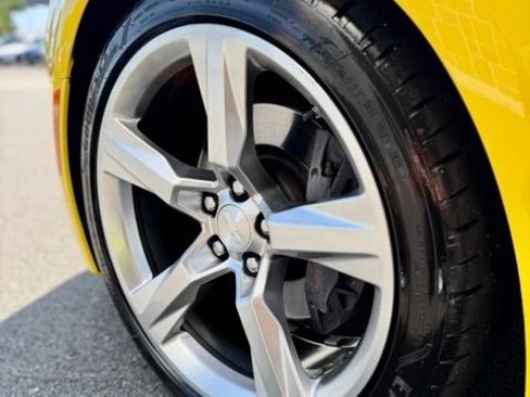 Certified 2018 Chevrolet Camaro SS RWD image 8