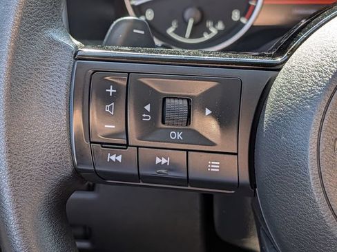 Used 2023 Nissan Rogue SV FWD image 19