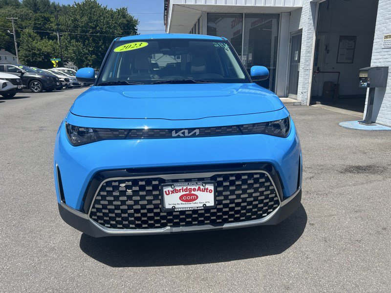 Used 2023 Kia Soul EX FWD image 3