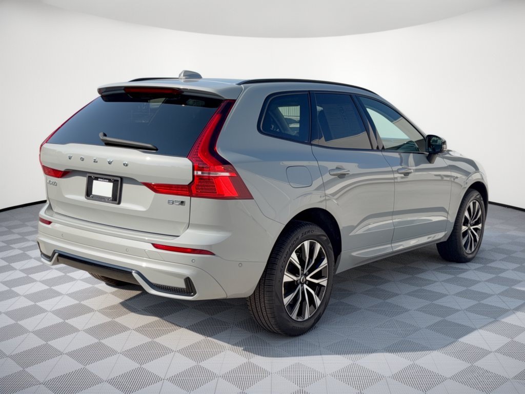 Certified 2024 Volvo XC60 B5 Plus AWD/4WD image 9