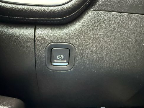 Used 2021 Chevrolet Silverado 2500 High Country image 30