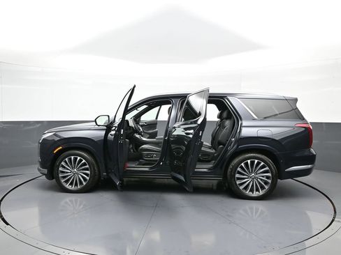 Used 2024 Hyundai Palisade Calligraphy image 45