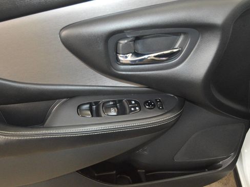 Used 2023 Nissan Murano SV w/ SV Midnight Edition Package image 28